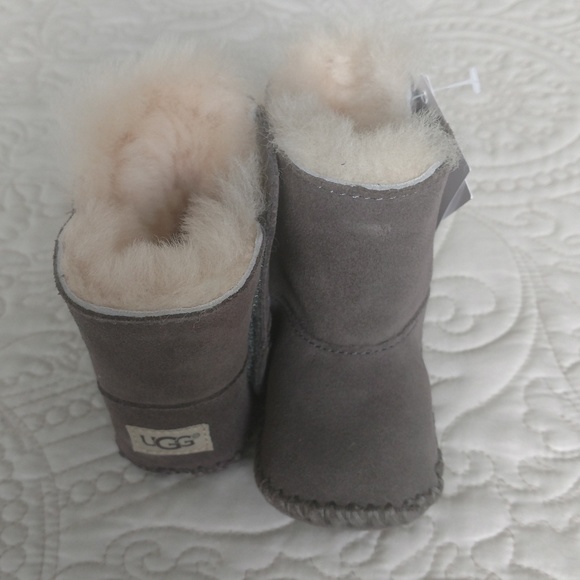 ugg caden infant boot